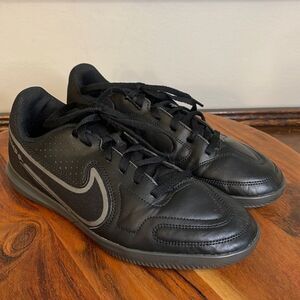 Nike Tiempo Legend Club Indoor Court‎ 6Y